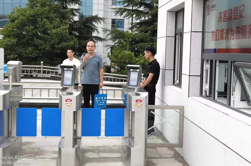 社区人脸识别门禁测温系统如何解决社区防疫痛点_深圳插槽x8插槽高清网站