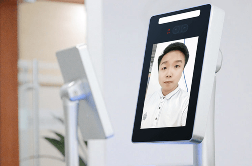 学校实验室场景部署人脸识别门禁应用的好处_深圳插槽x8插槽高清网站